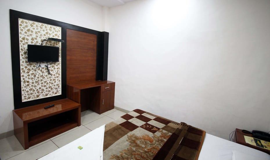 Hotel Kirandeep Agra アーグラ エクステリア 写真
