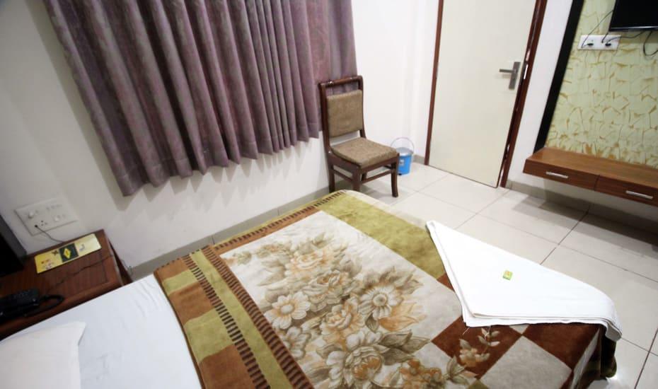 Hotel Kirandeep Agra アーグラ エクステリア 写真