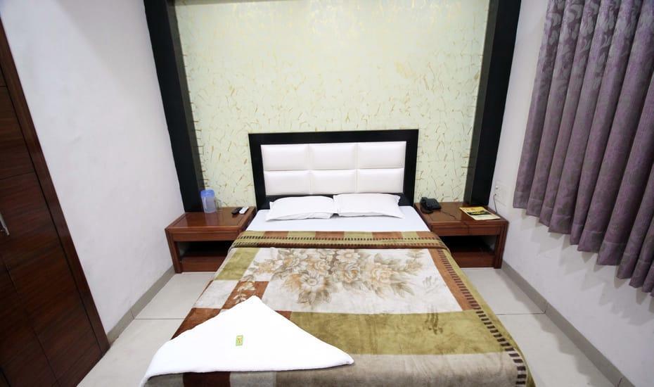 Hotel Kirandeep Agra アーグラ エクステリア 写真